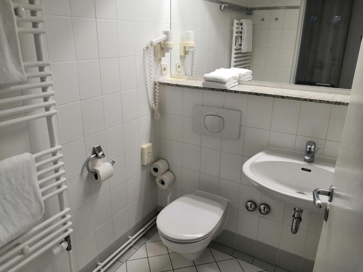Ruegen-Hotel Sassnitz Esterno foto